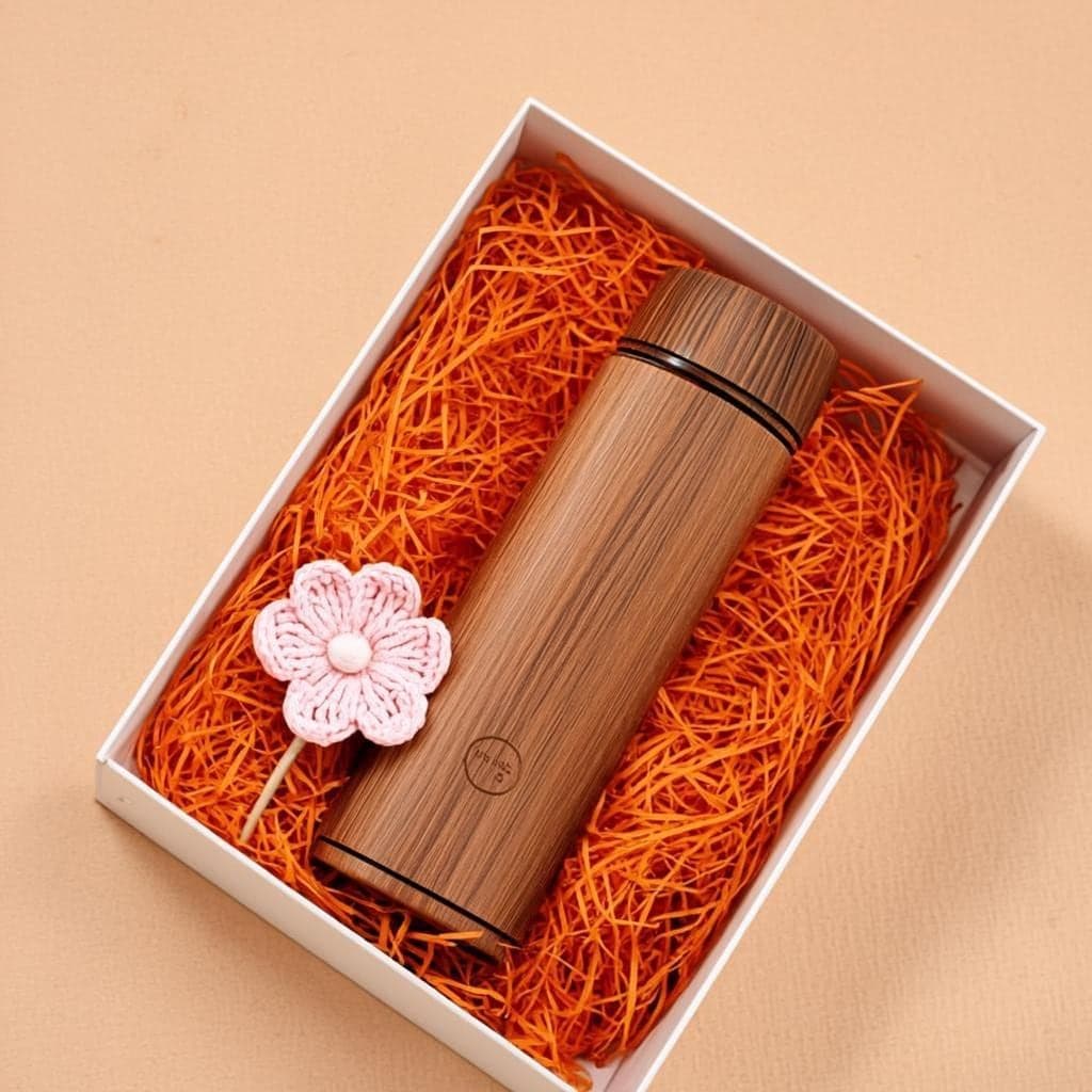 Bamboo Bottle with Crochet Rose — Sustainable Gift Set Nepal